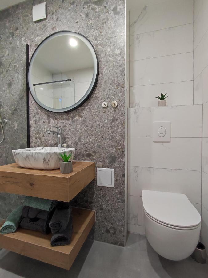 Center Apartment Pia Omis Ngoại thất bức ảnh