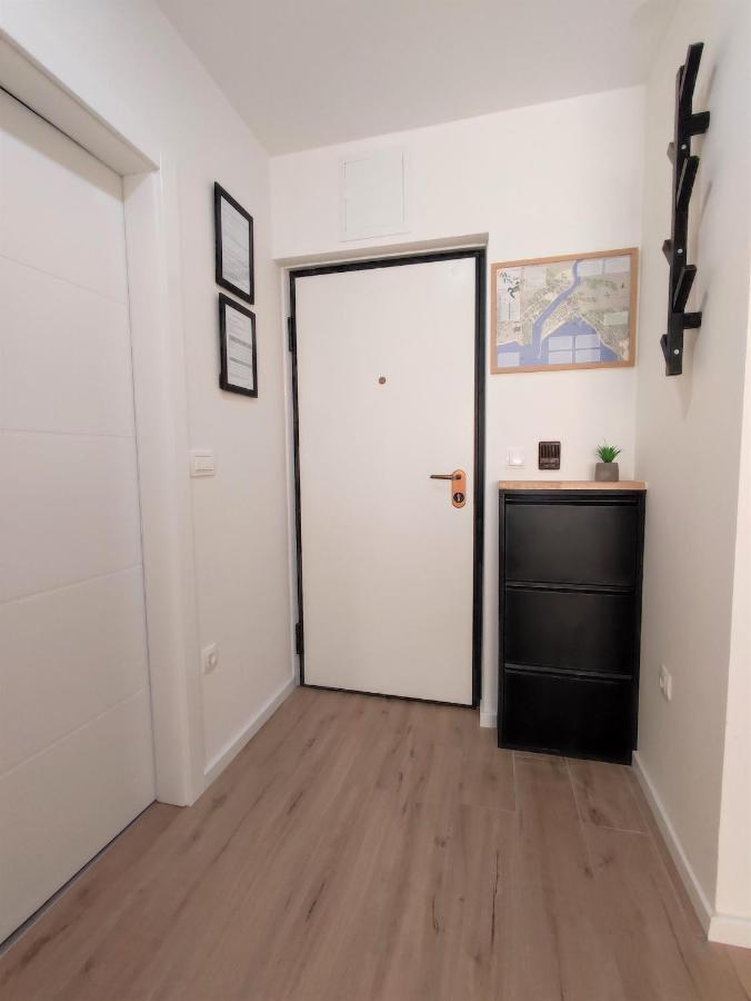 Center Apartment Pia Omis Ngoại thất bức ảnh